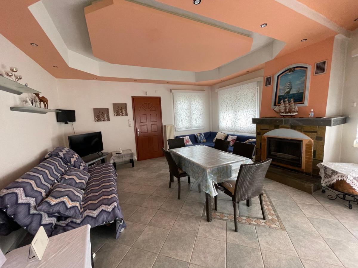 Seaside Apartment With Private Garden Неа-Анхиалос Экстерьер фото